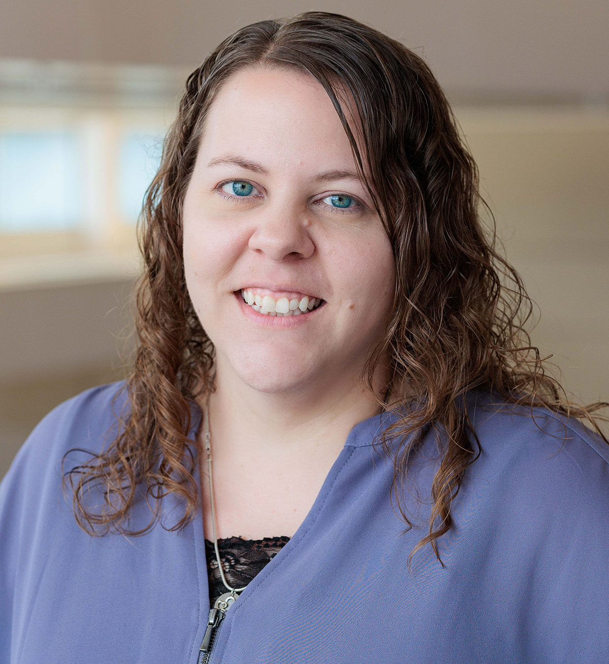 Molly Lindsey headshot