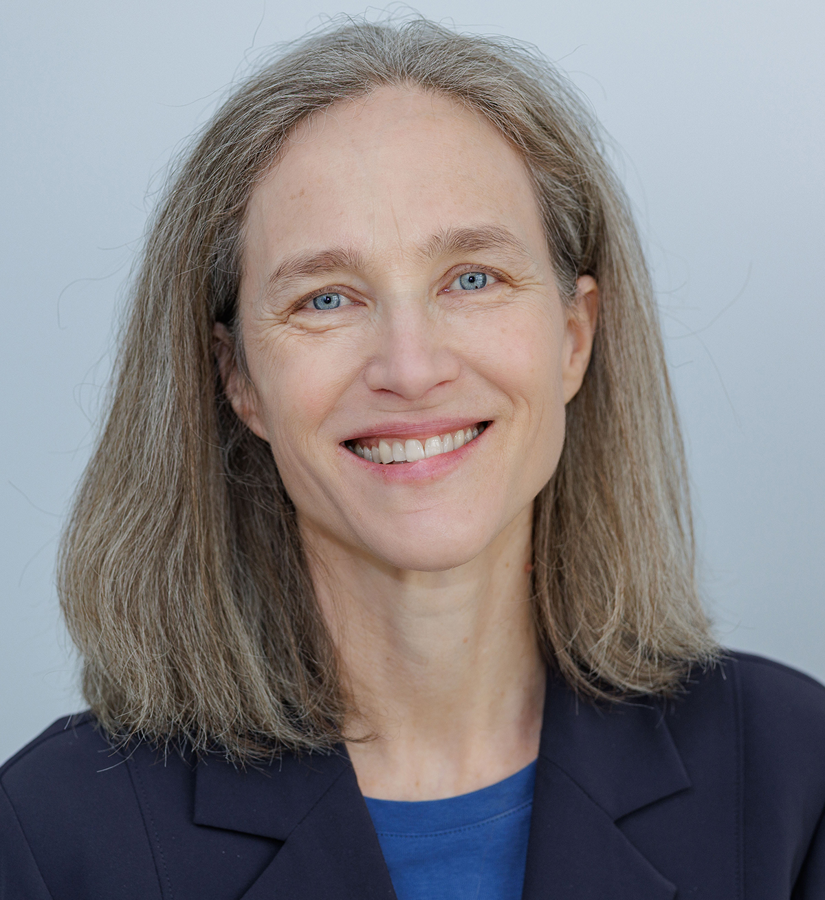 Verity Winship headshot